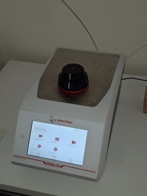 © MUL/Physics Photo of Helium Pyknometer Ultrapyc 5000